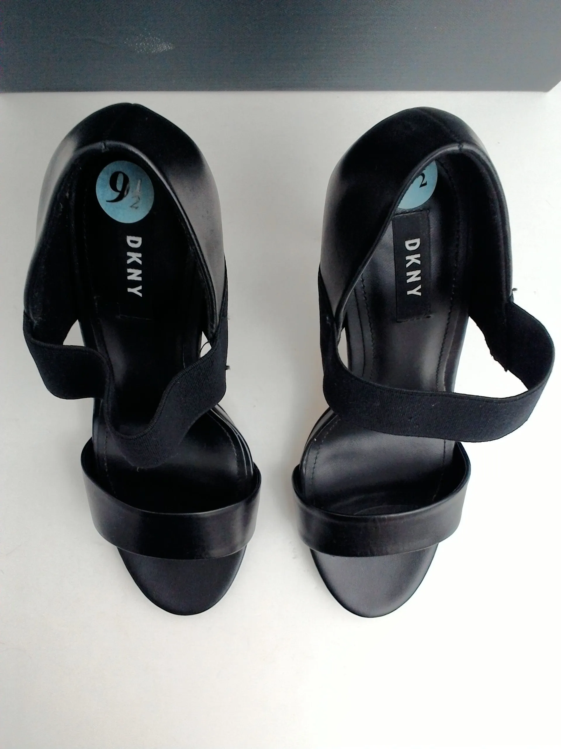 DKNY Women's Iva Black Leather Sandal Size 9.5